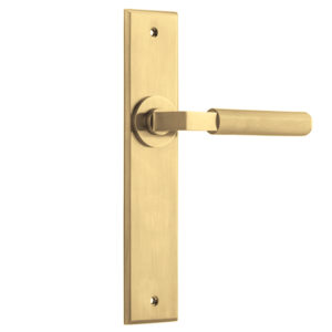Brunswick Levers on Chamfered Backplate (iver)